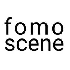 2025 play website logo fomoscene blanc